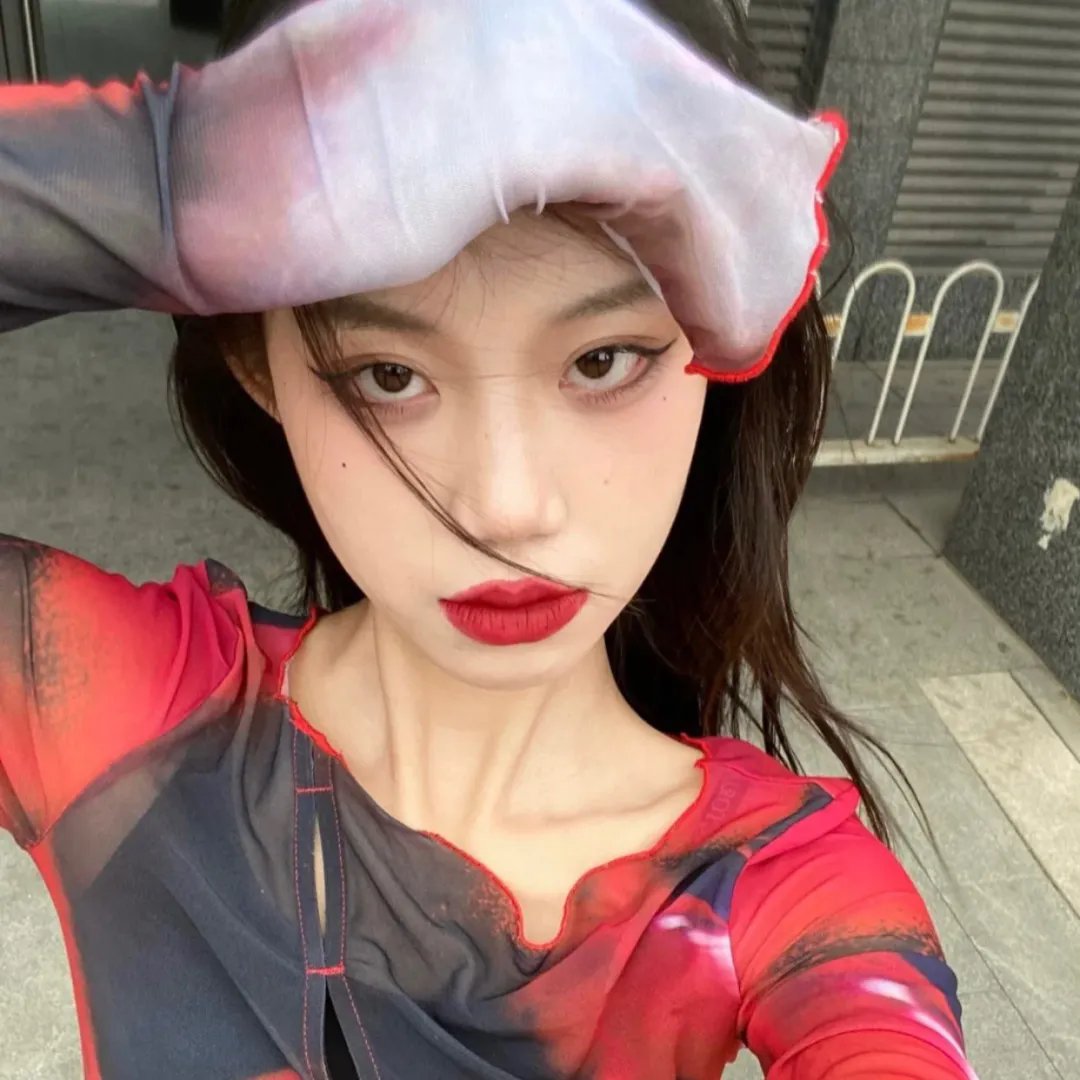 双面艾莉丝